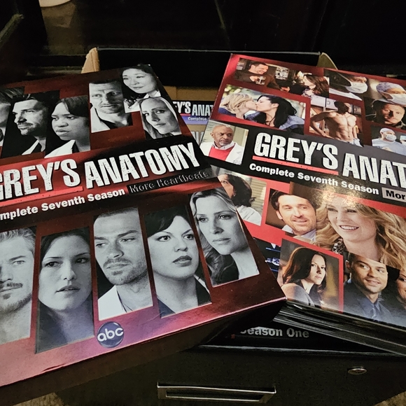 Grey's Anatomy Box Sets Season 1-7 - Picture 8 of 8